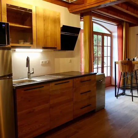 Pres Du Mans : Calme, Confort, Commerces A Proximite, Ideal Pour 2 Pers. *