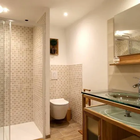 Pres Du Mans : Calme, Confort, Commerces A Proximite, Ideal Pour 2 Pers. - Fr-1-410-273 Holiday home