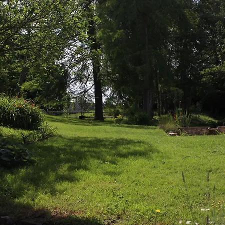 Country house Pres Du Mans : Calme, Confort, Commerces A Proximite, Ideal Pour 2 Pers.